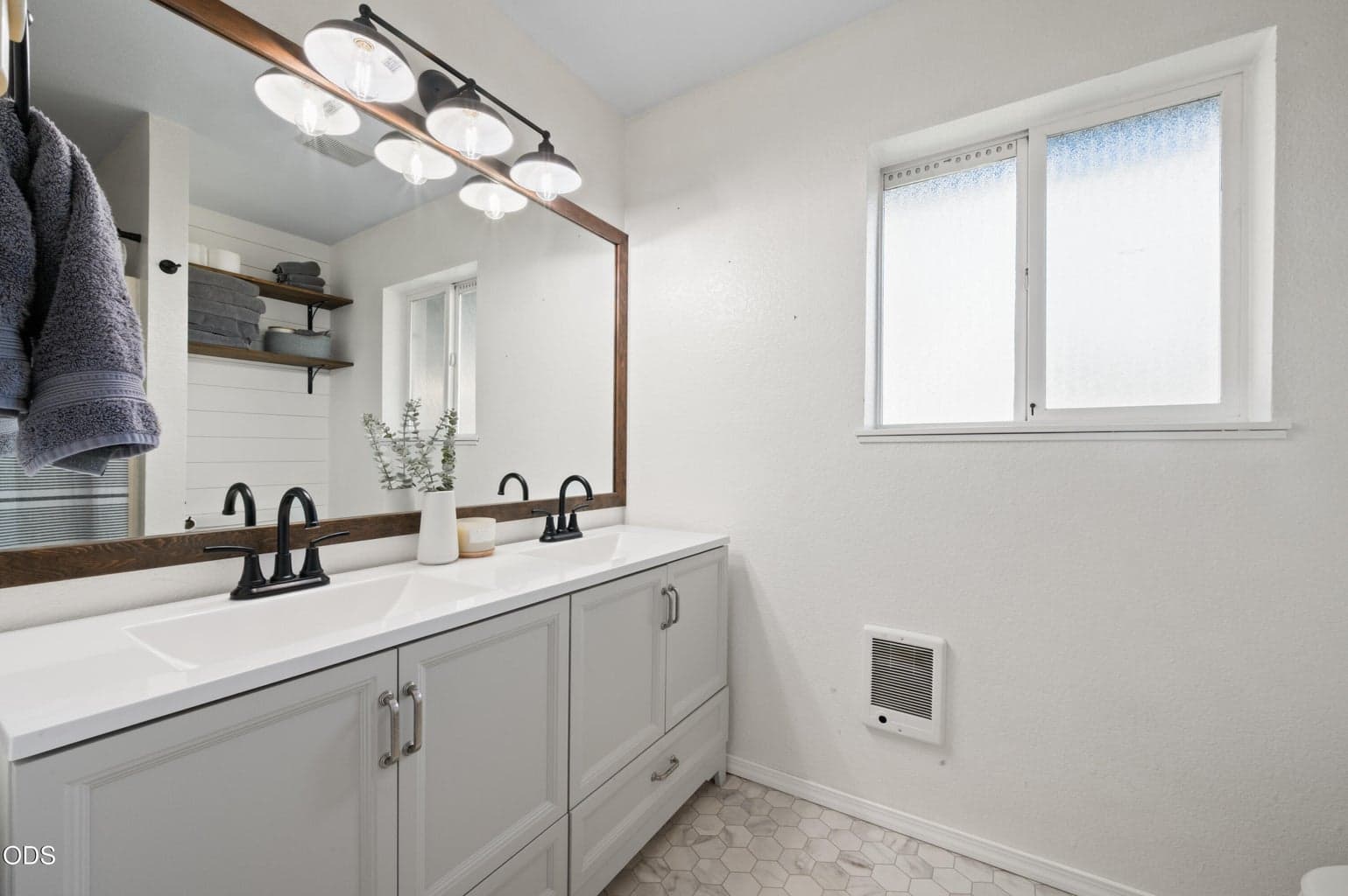 Photo of 2857 SW Pumice Place 15 of 29