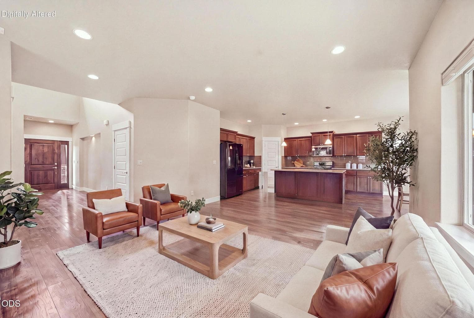 Photo of 3024 NE Flagstone Avenue 6 of 39