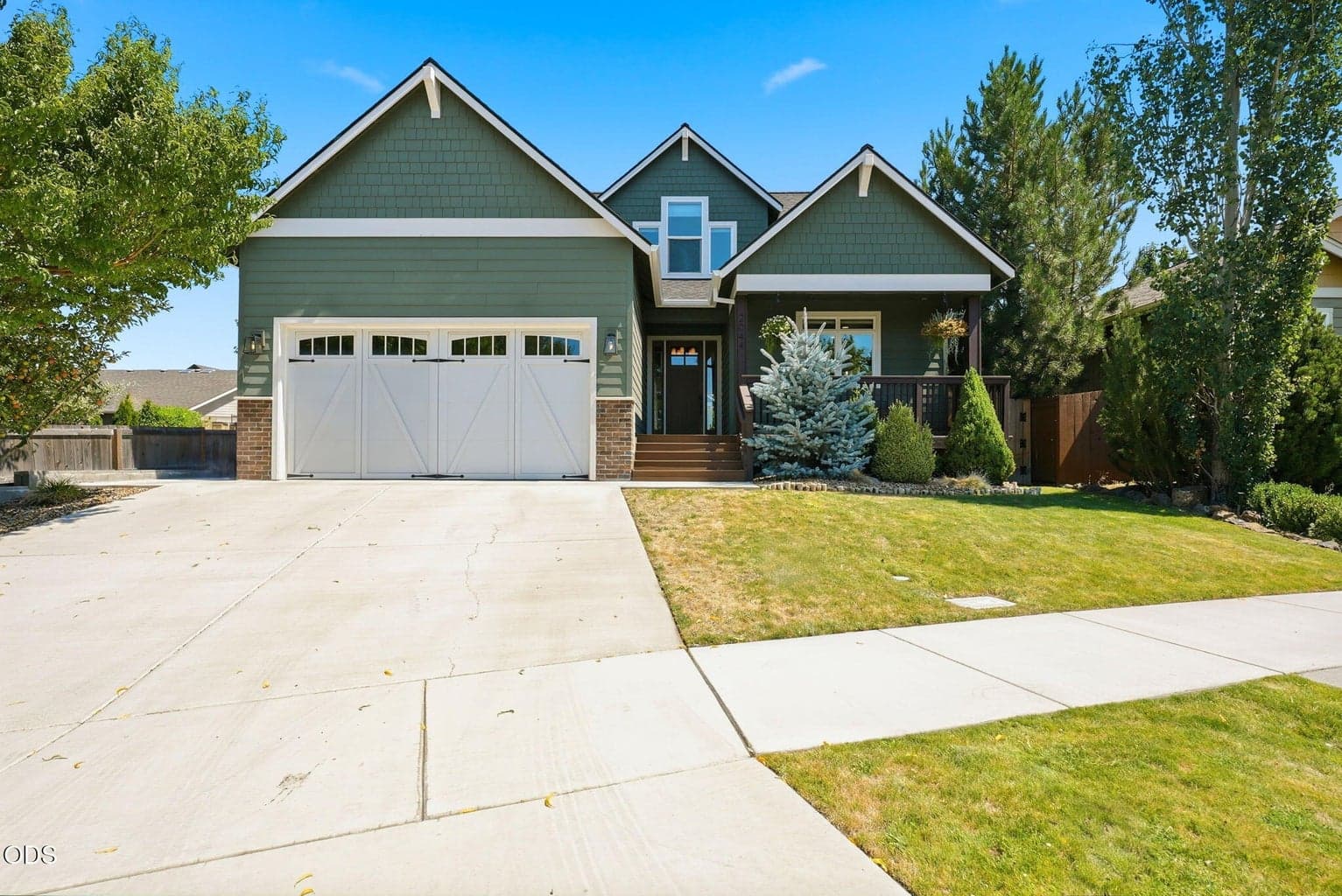 Photo of 2044 Altura Drive 4 of 76