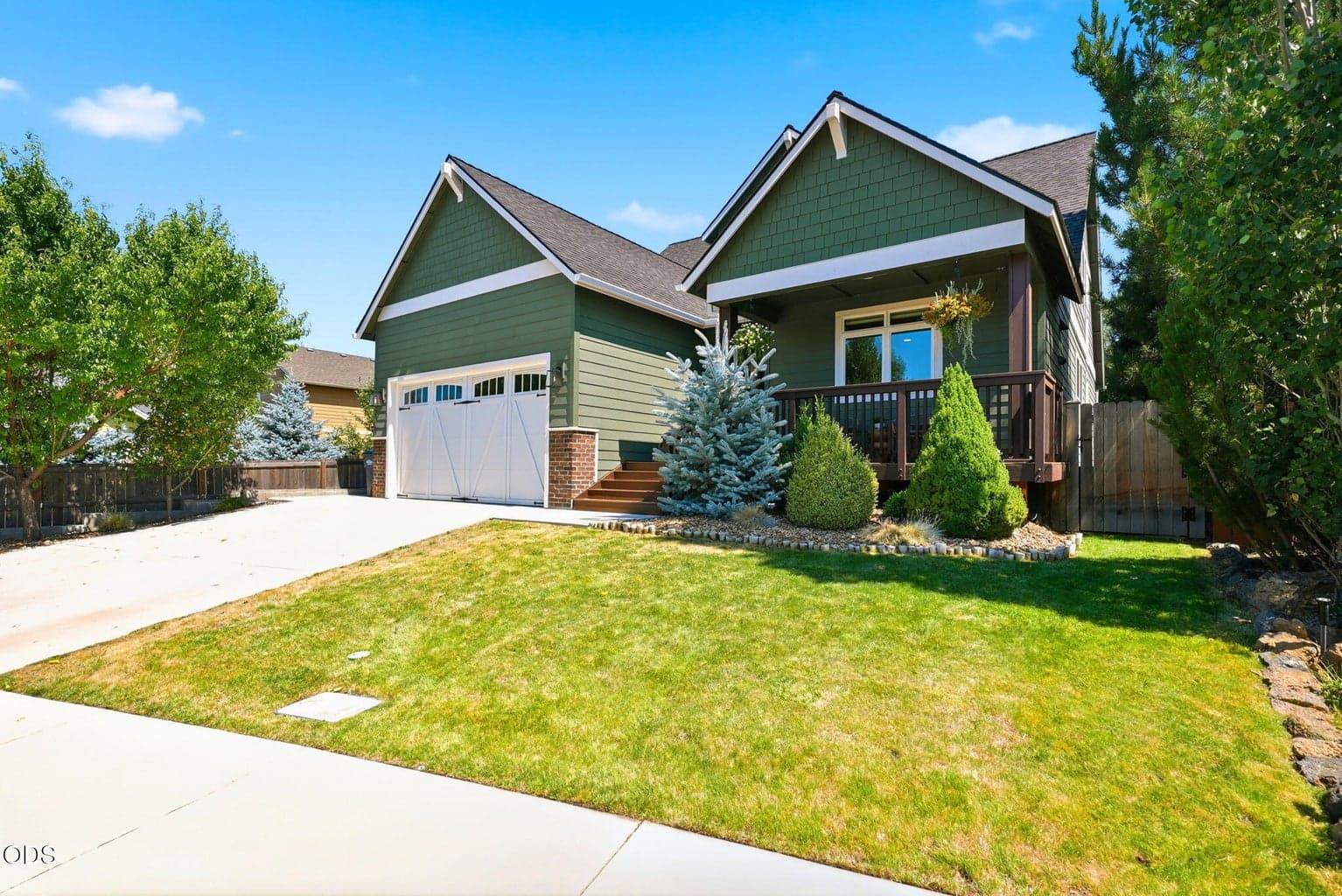 Photo of 2044 Altura Drive 5 of 76