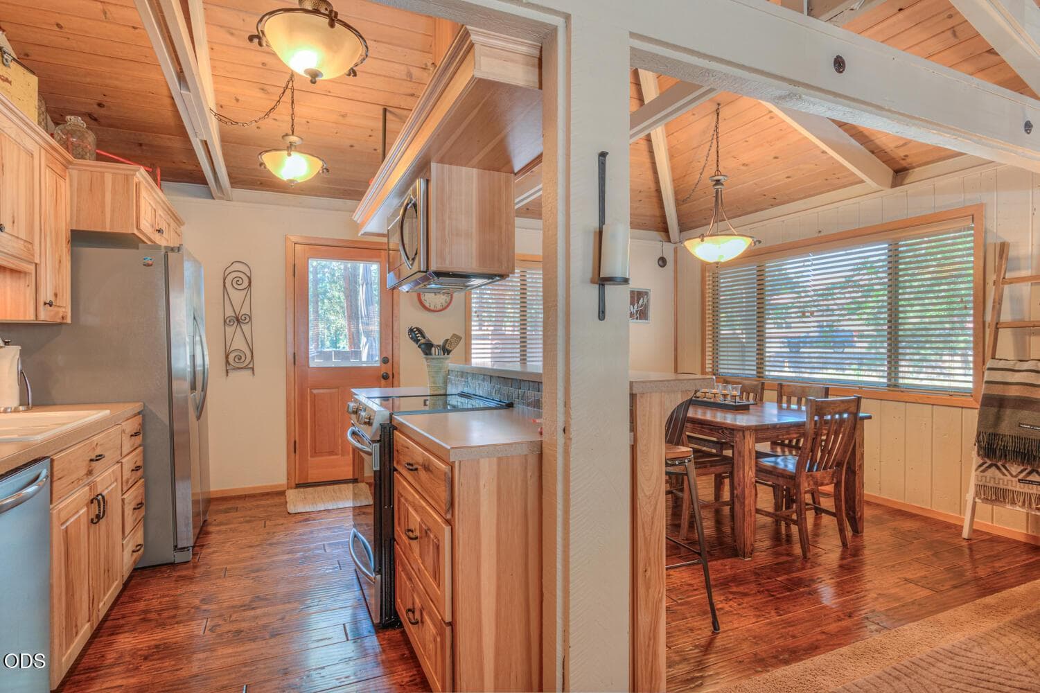 Photo of 57077 Fox Lane 3 of 25