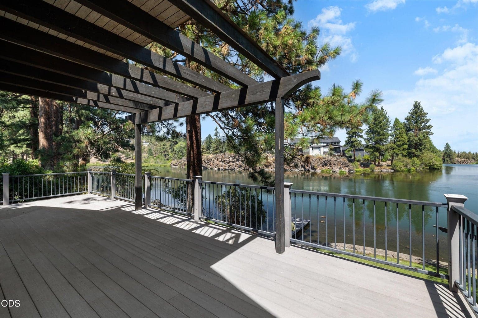 Photo of 2359 NW Lakeside Place 17 of 91