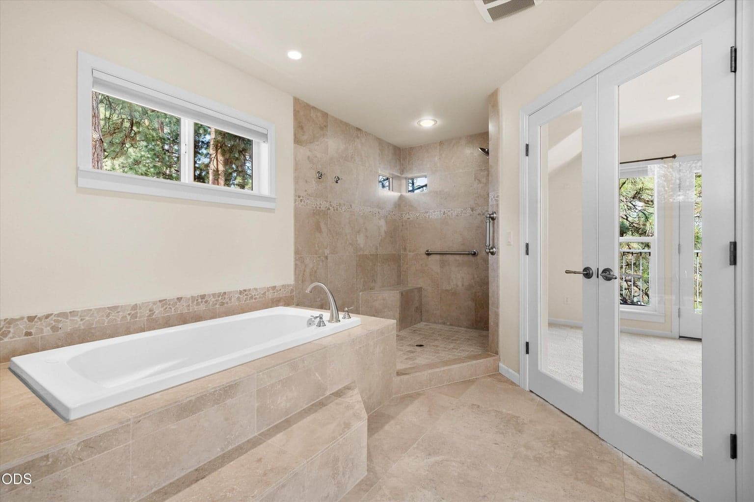 Photo of 2359 NW Lakeside Place 49 of 91