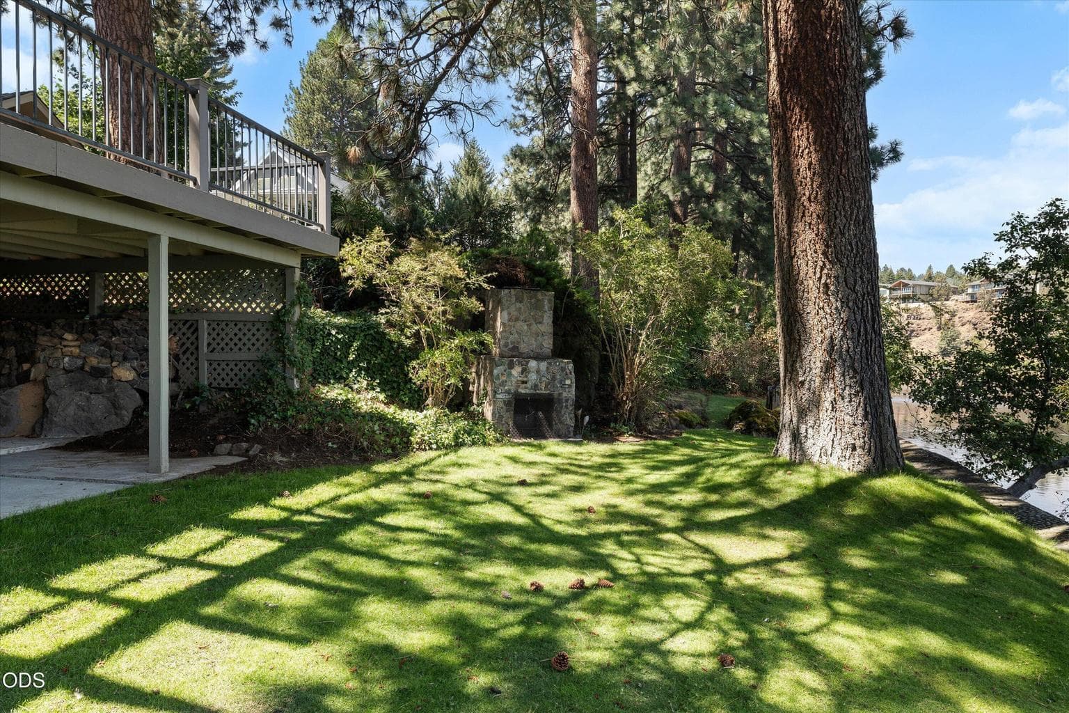 Photo of 2359 NW Lakeside Place 61 of 91