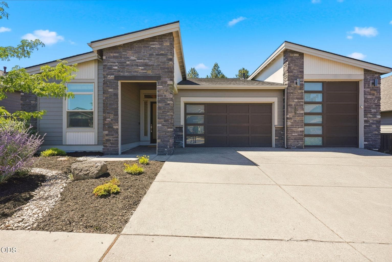 Photo of 3083 Hidden Ridge Drive 1 of 43