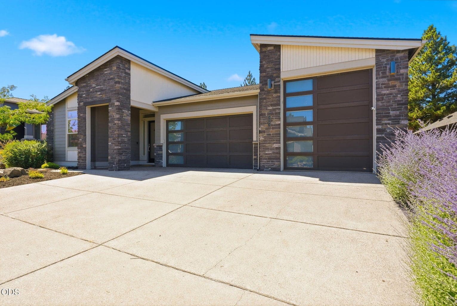 Photo of 3083 Hidden Ridge Drive 2 of 43