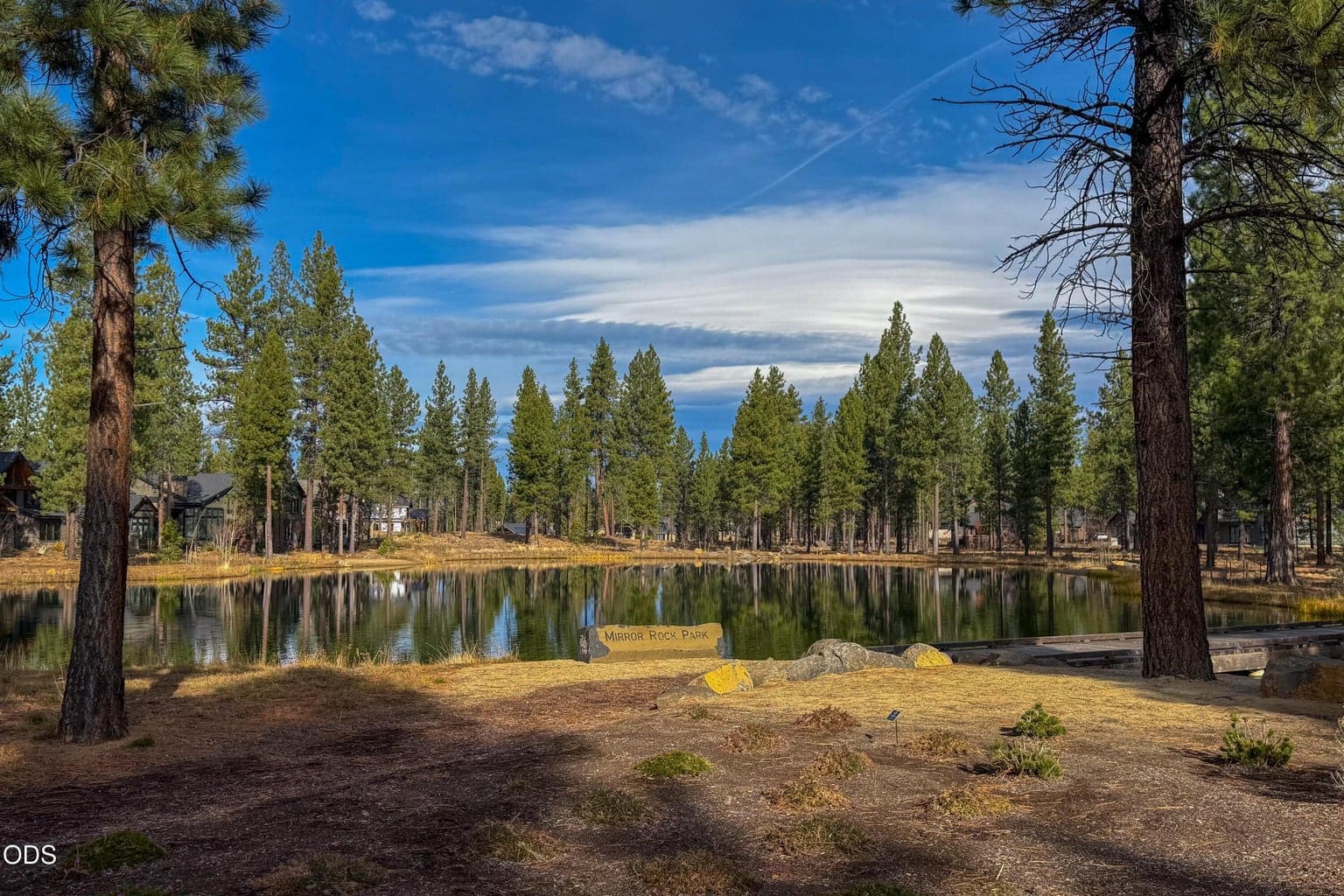 Streams, lakes and miles of connected pathways create a nature-focused setting throughout Mirror Rock and greater Caldera Springs. Caldera Springs describes its trail network as connecting Mirror Rock Lake, other community lakes and Forest House.