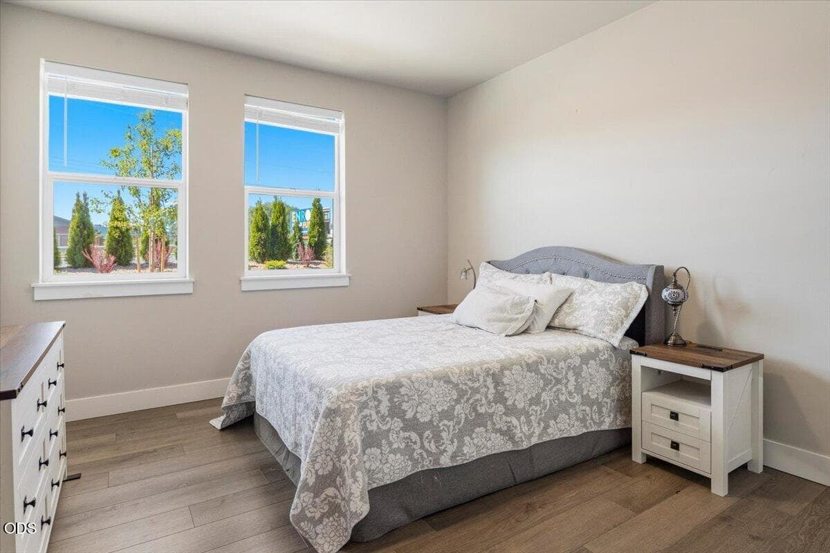 Photo of 20534 Empire Avenue 4 of 31