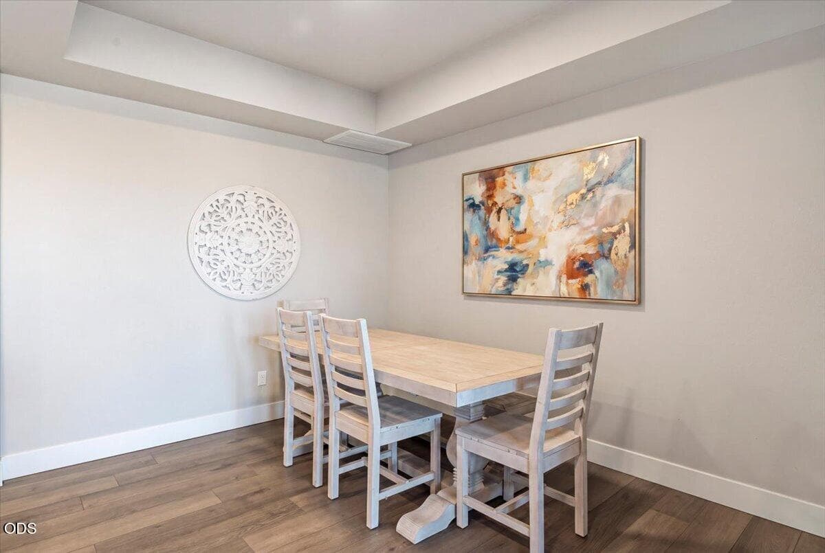 Photo of 20534 Empire Avenue 14 of 31