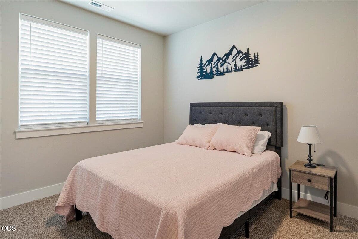 Photo of 20534 Empire Avenue 18 of 31