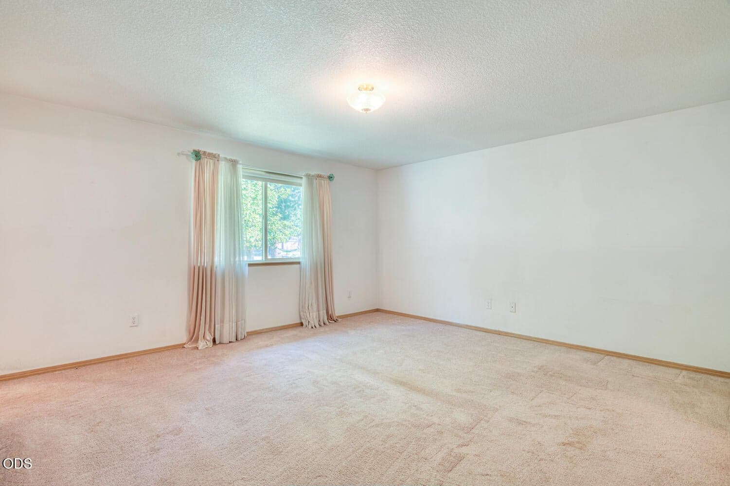 Photo of 17284 Kingfisher Drive 27 of 31