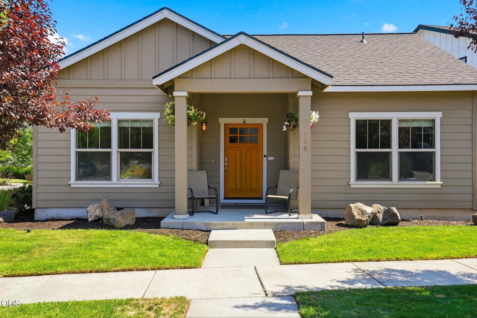 Photo of 61420 SE Lana Way 4 of 32