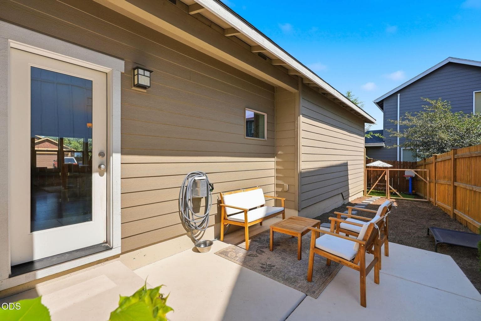 Photo of 61420 SE Lana Way 25 of 32