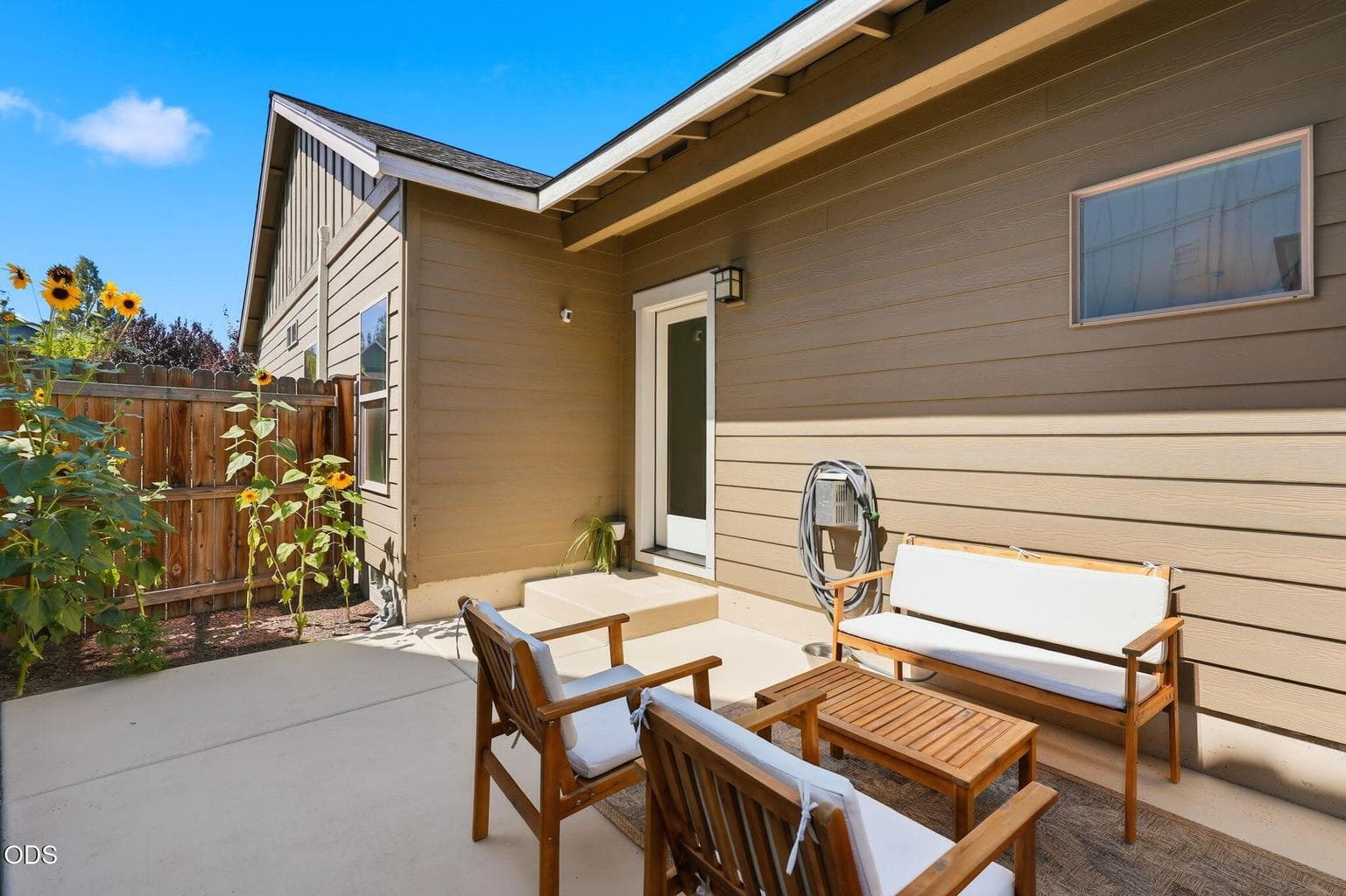Photo of 61420 SE Lana Way 26 of 32