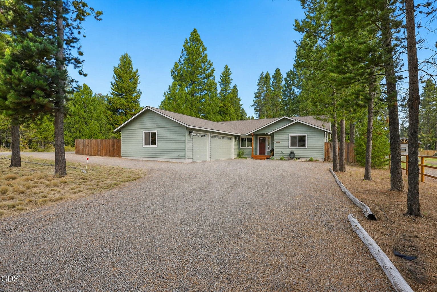 Photo of 17024 Kingsburg Road 2 of 40
