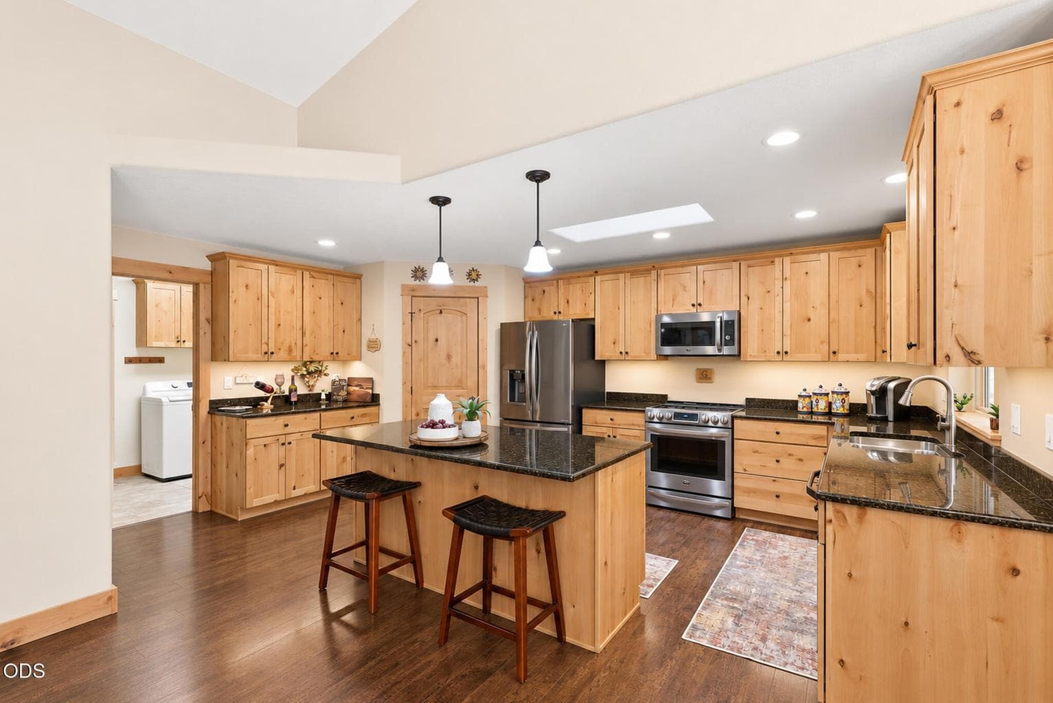 Photo of 17024 Kingsburg Road 4 of 40