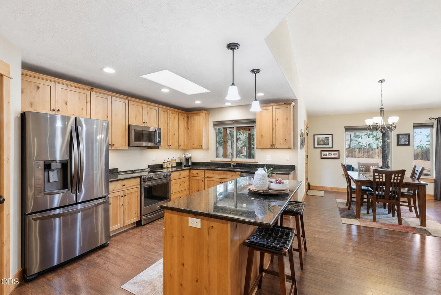Photo of 17024 Kingsburg Road 5 of 40