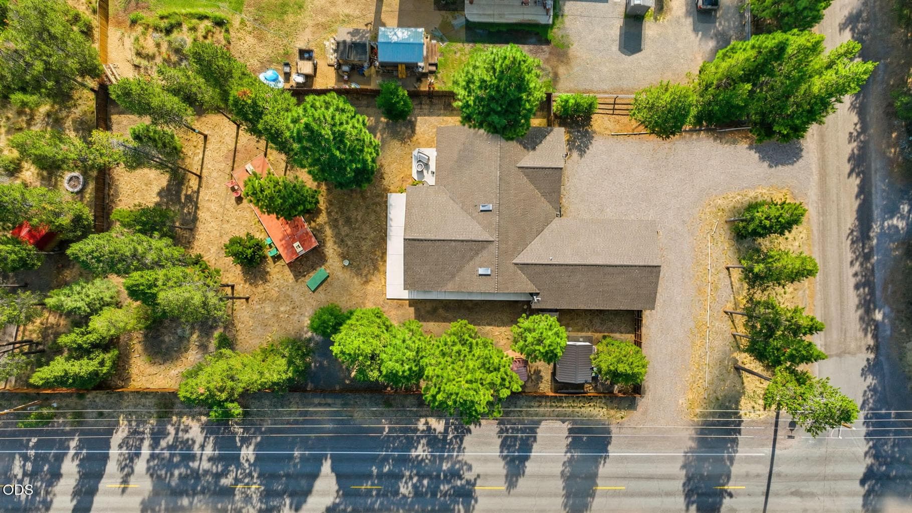 Photo of 17024 Kingsburg Road 32 of 40