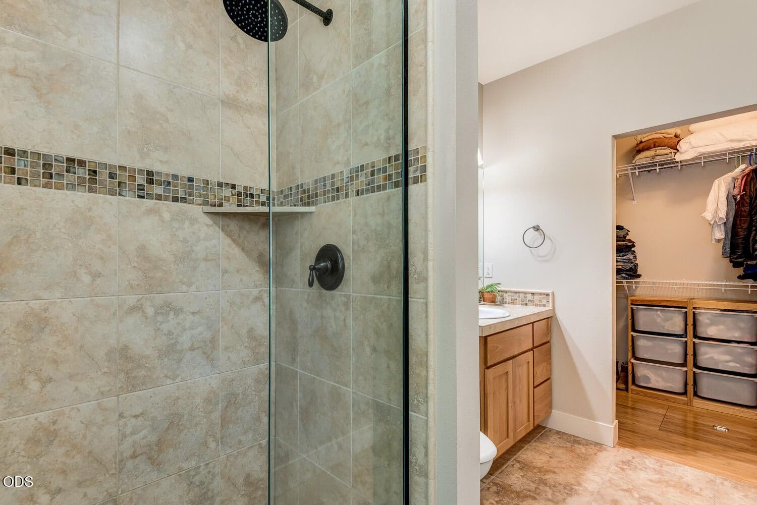 Photo of 740 NW Mount Washington Drive 18 of 27