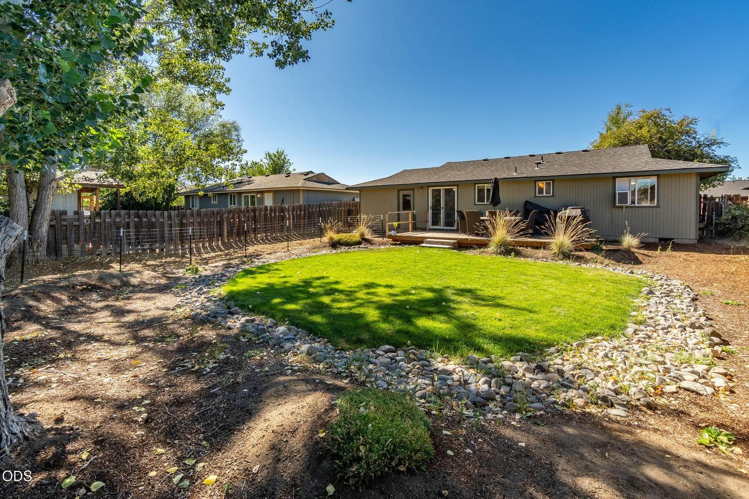Photo of 3217 SW Quartz Avenue 13 of 20