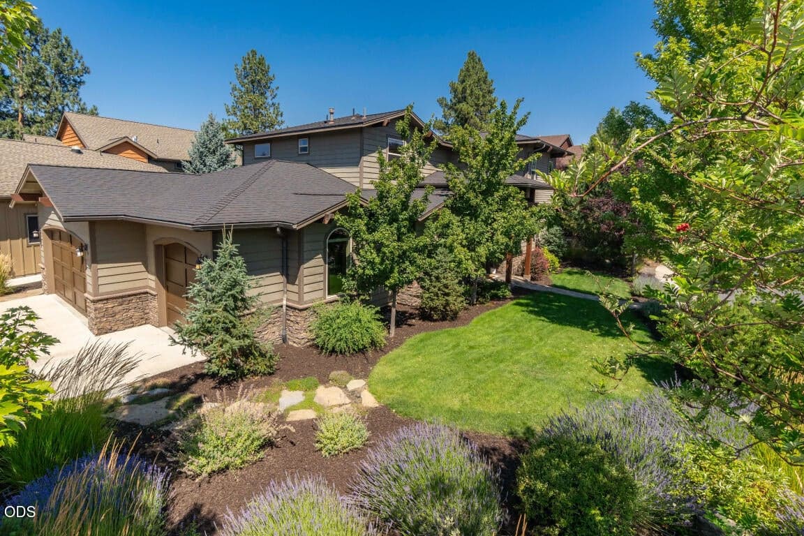 Photo of 60970 Woods Valley Place 31 of 39