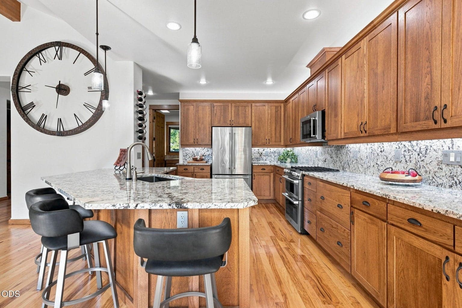 Photo of 60822 Cobblestone Place 13 of 56