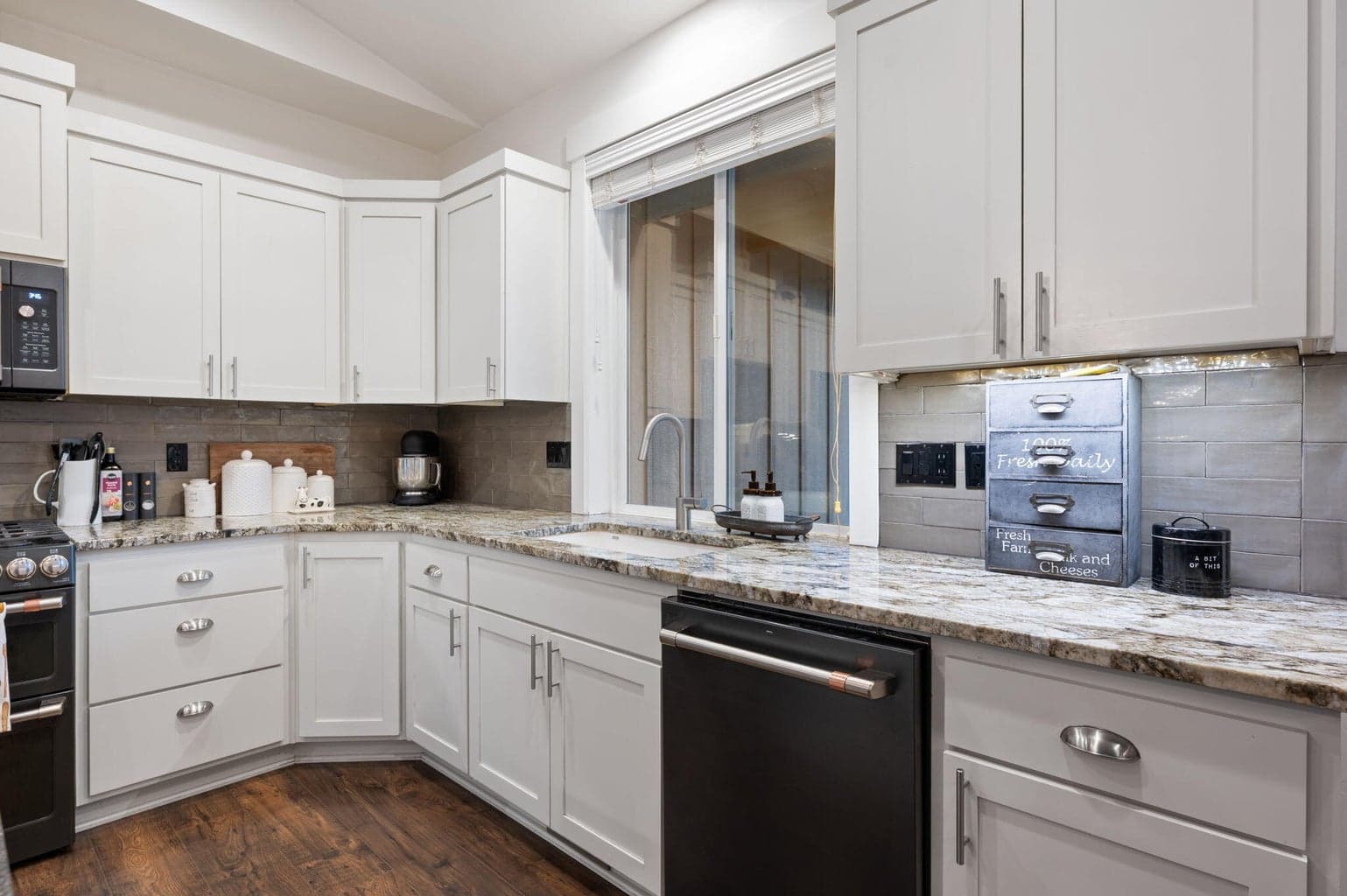 Photo of 56253 Marsh Hawk Road 8 of 39