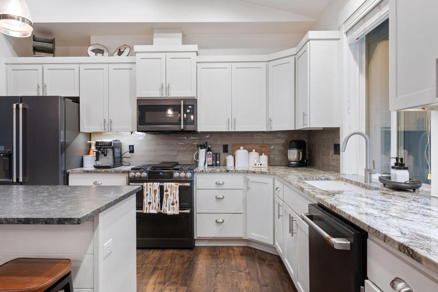 Photo of 56253 Marsh Hawk Road 9 of 39