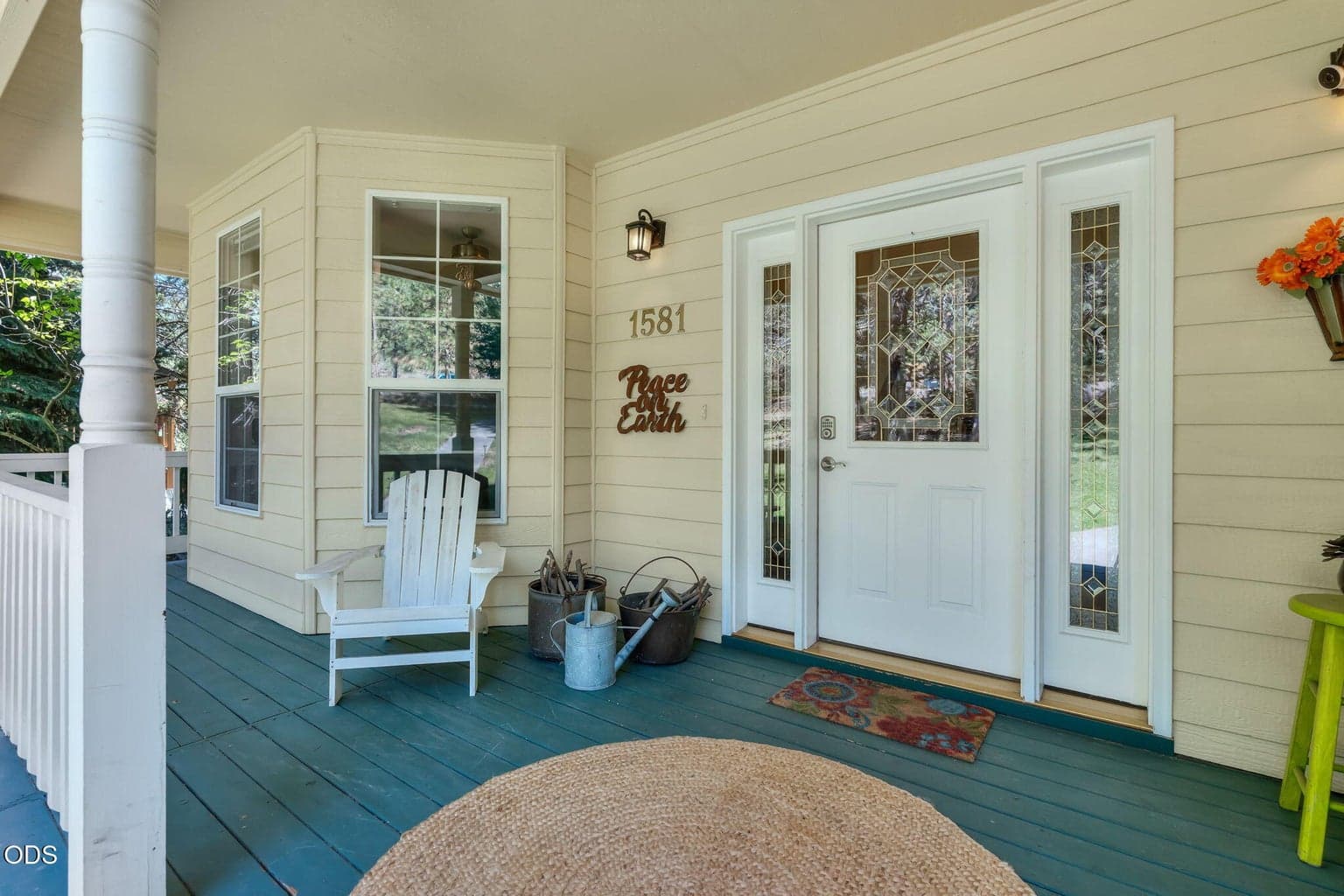 Photo of 1581 City Heights Drive 3 of 43