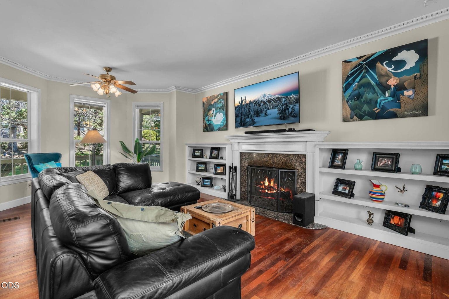 Photo of 1581 City Heights Drive 5 of 43