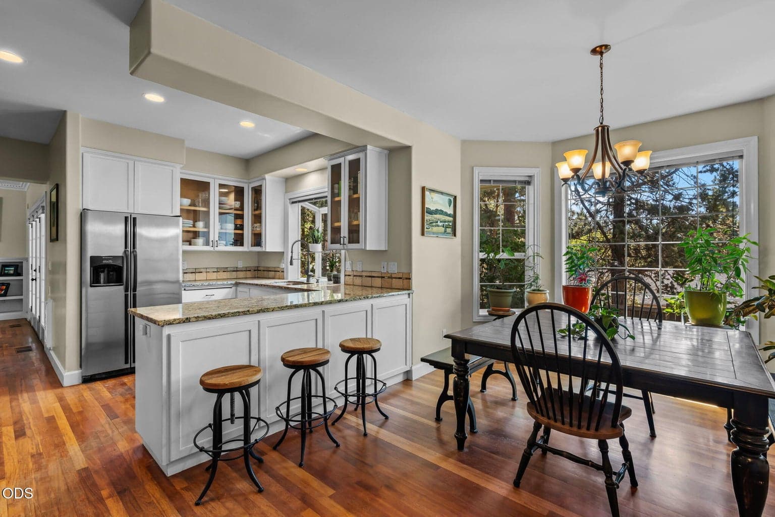Photo of 1581 NW City Heights Drive 13 of 43