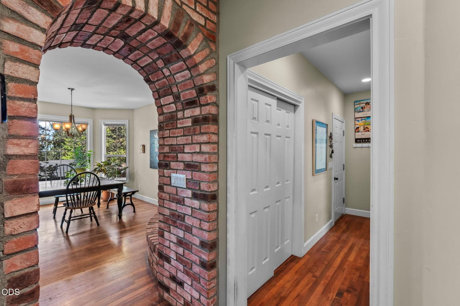 Photo of 1581 NW City Heights Drive 16 of 43