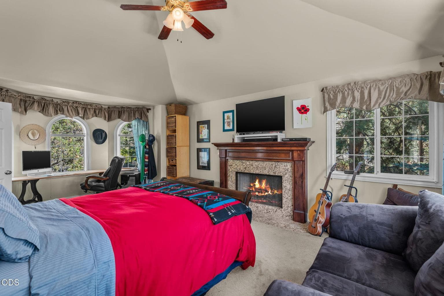 Photo of 1581 NW City Heights Drive 22 of 43
