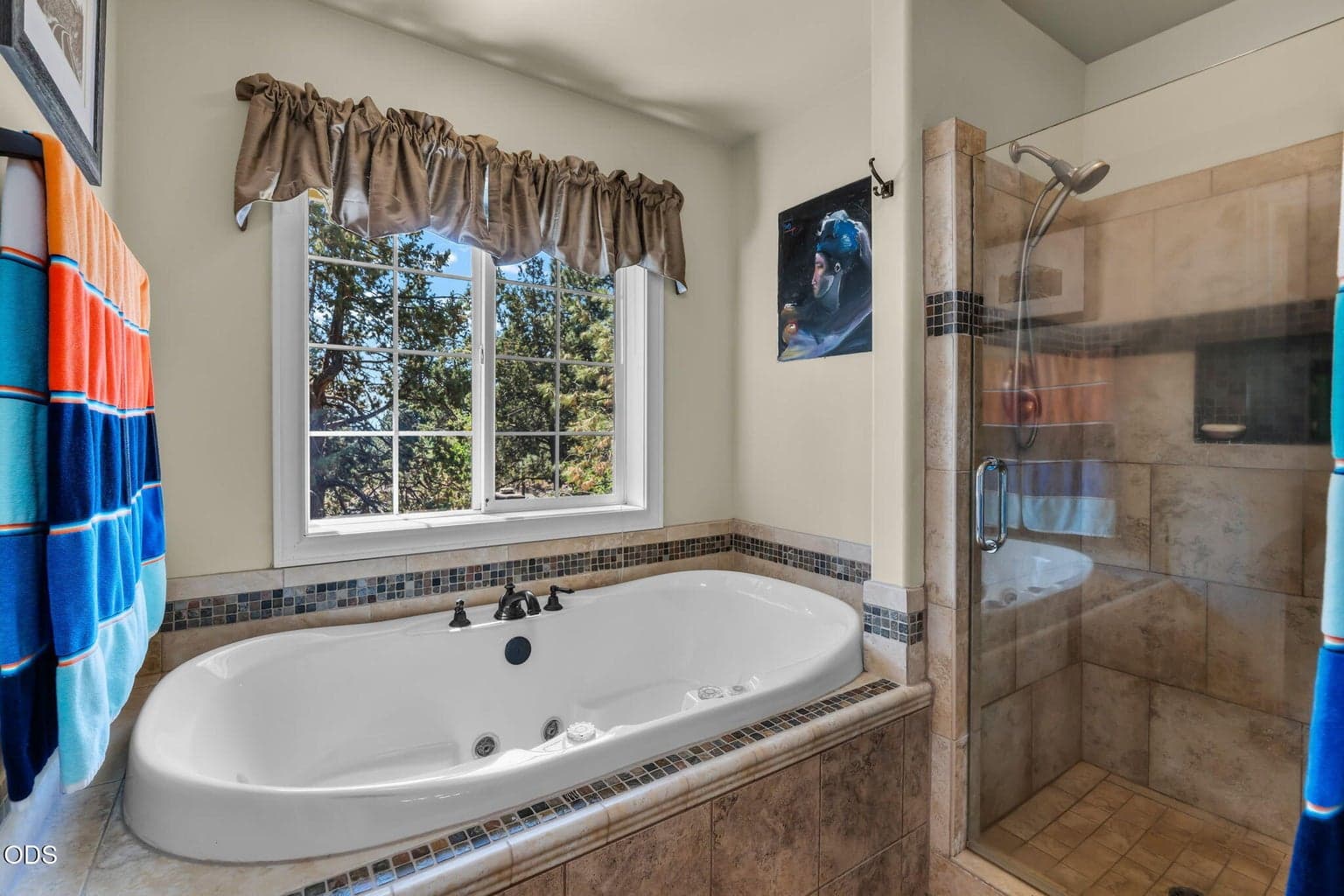 Photo of 1581 NW City Heights Drive 24 of 43