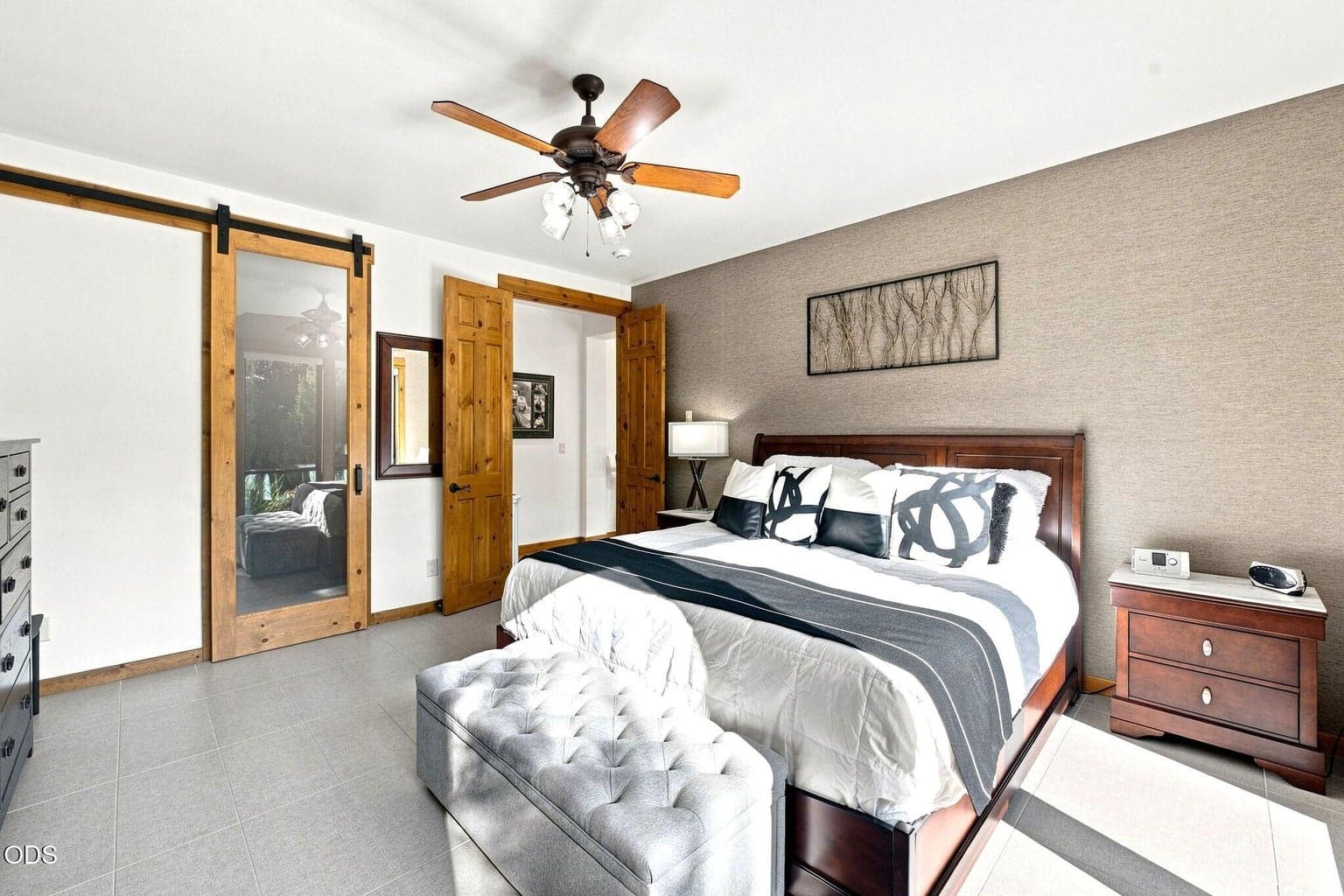 Photo of 60822 Cobblestone Place 24 of 56