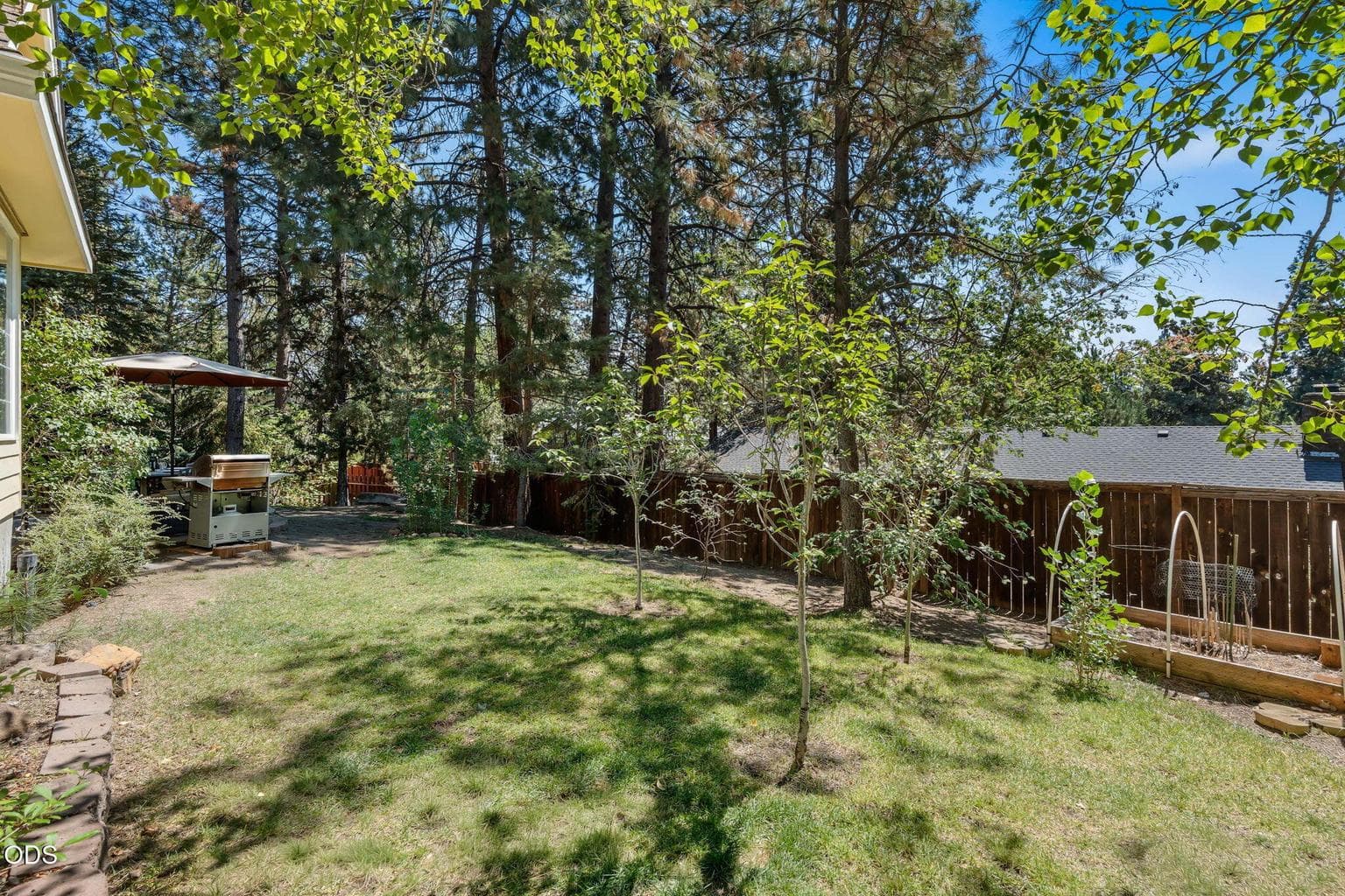 Photo of 1581 NW City Heights Drive 37 of 43