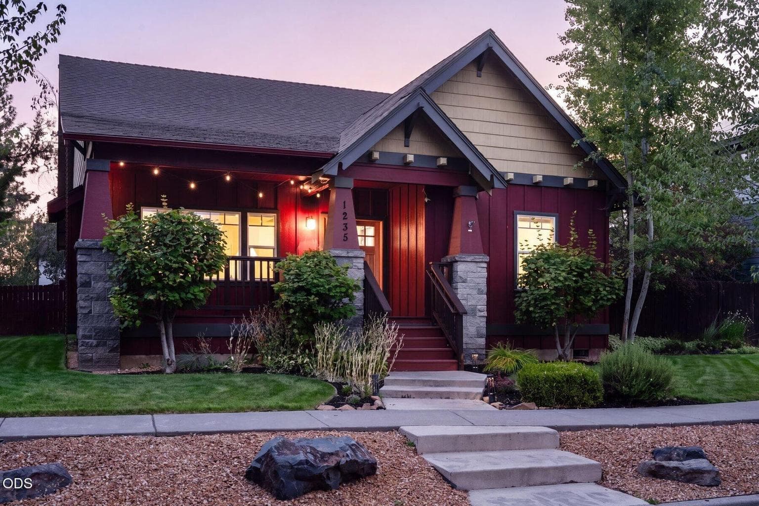 Photo of 1235 Fort Clatsop Street 1 of 59