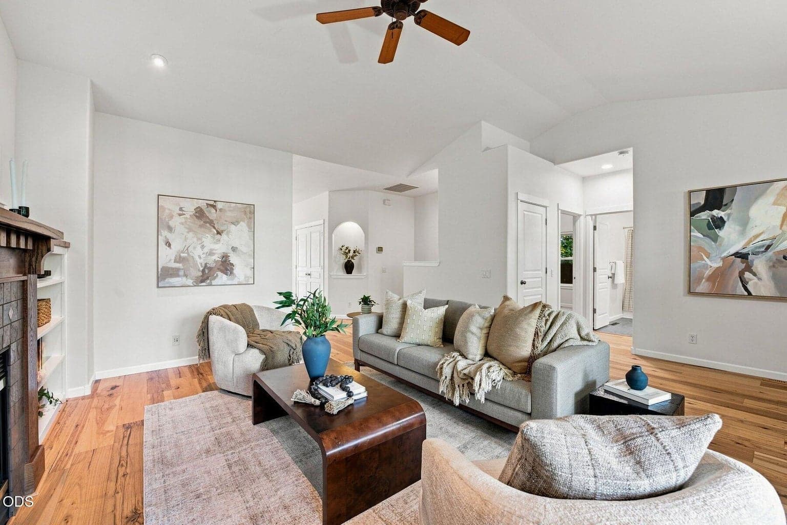 Photo of 1235 Fort Clatsop Street 3 of 59