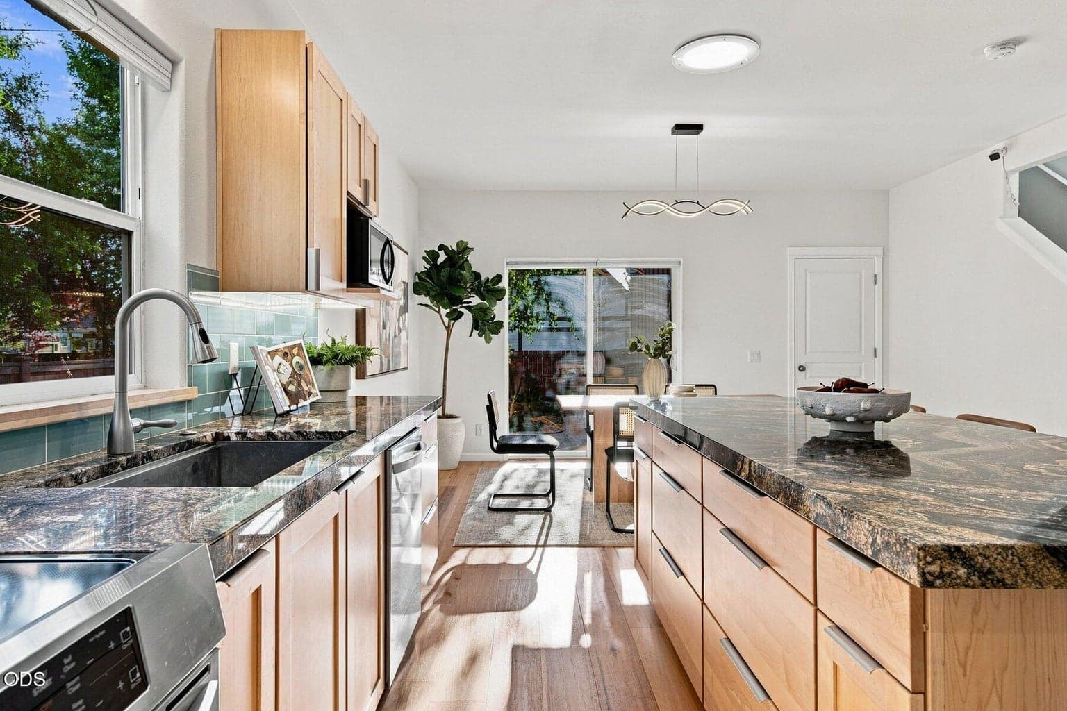 Photo of 1235 NW Fort Clatsop Street 13 of 59