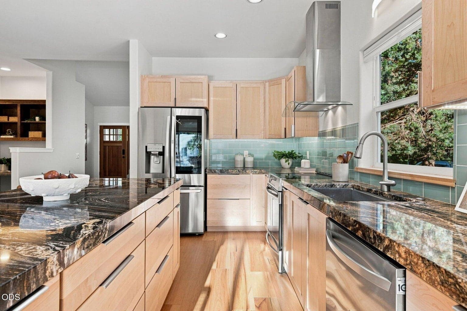 Photo of 1235 NW Fort Clatsop Street 14 of 59