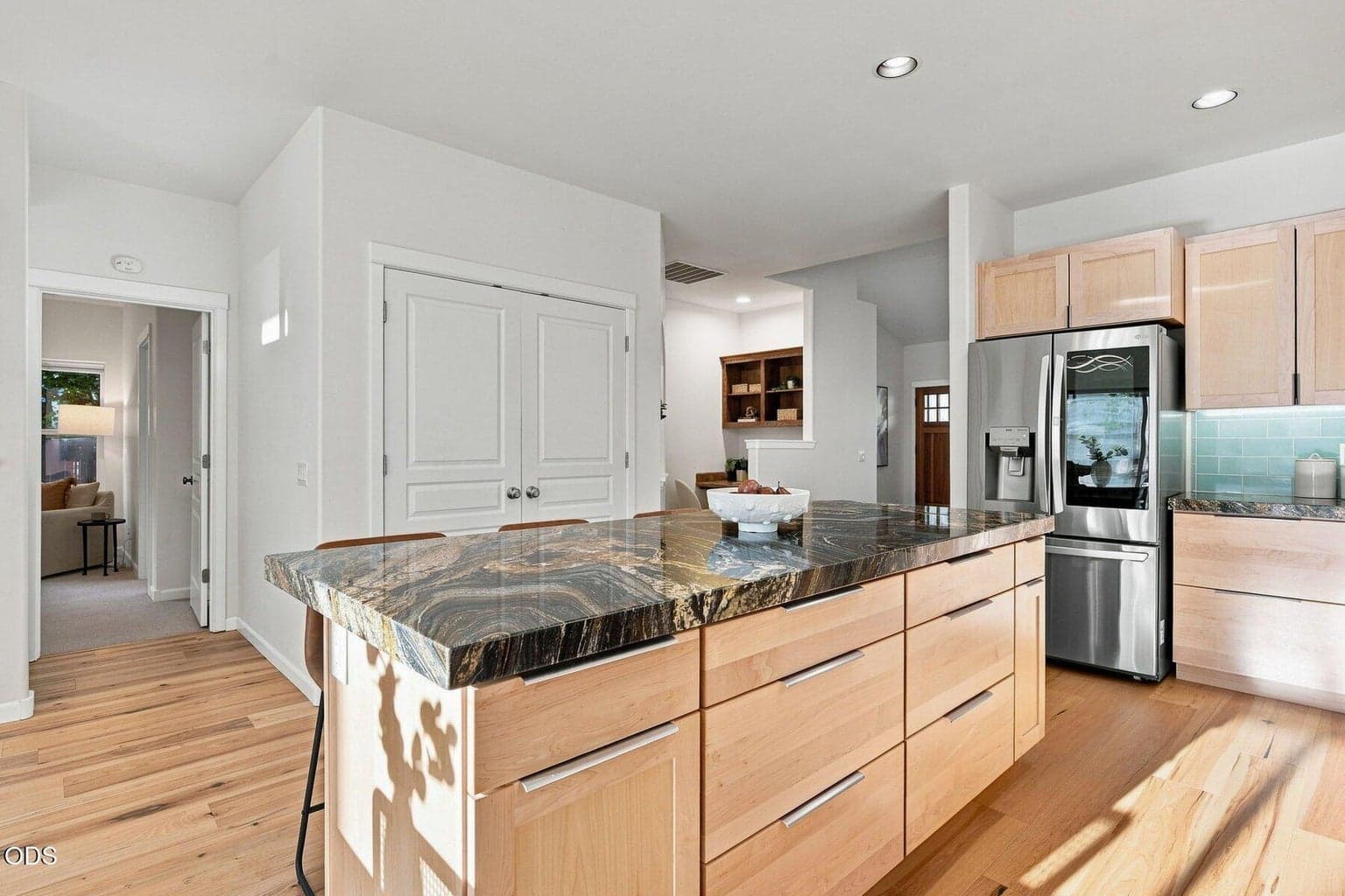 Photo of 1235 NW Fort Clatsop Street 17 of 59