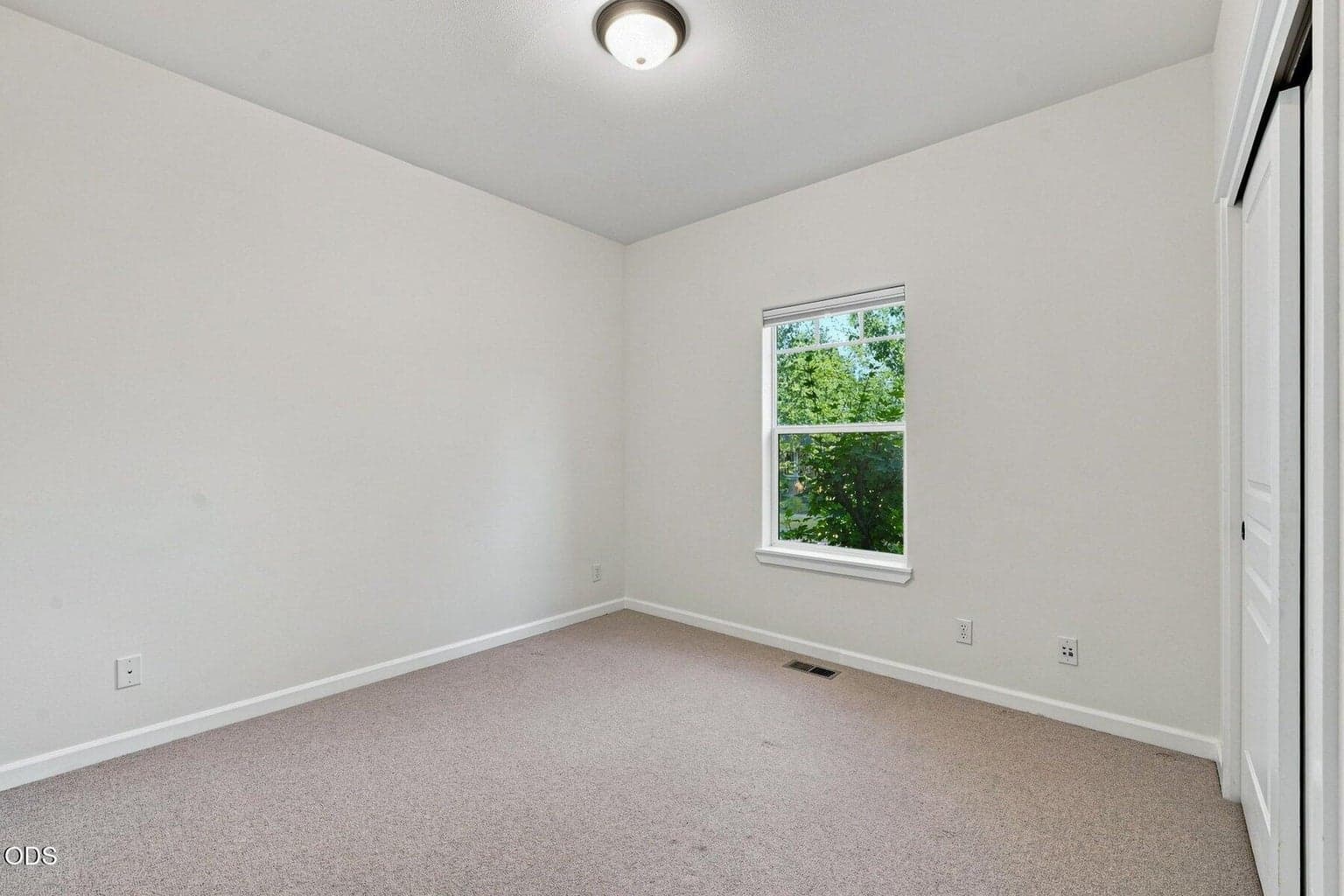 Photo of 1235 NW Fort Clatsop Street 31 of 59