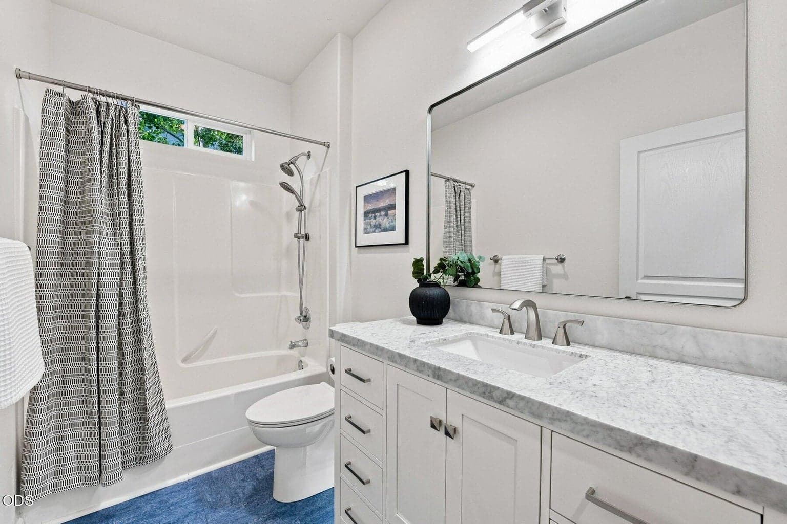 Photo of 1235 NW Fort Clatsop Street 33 of 59