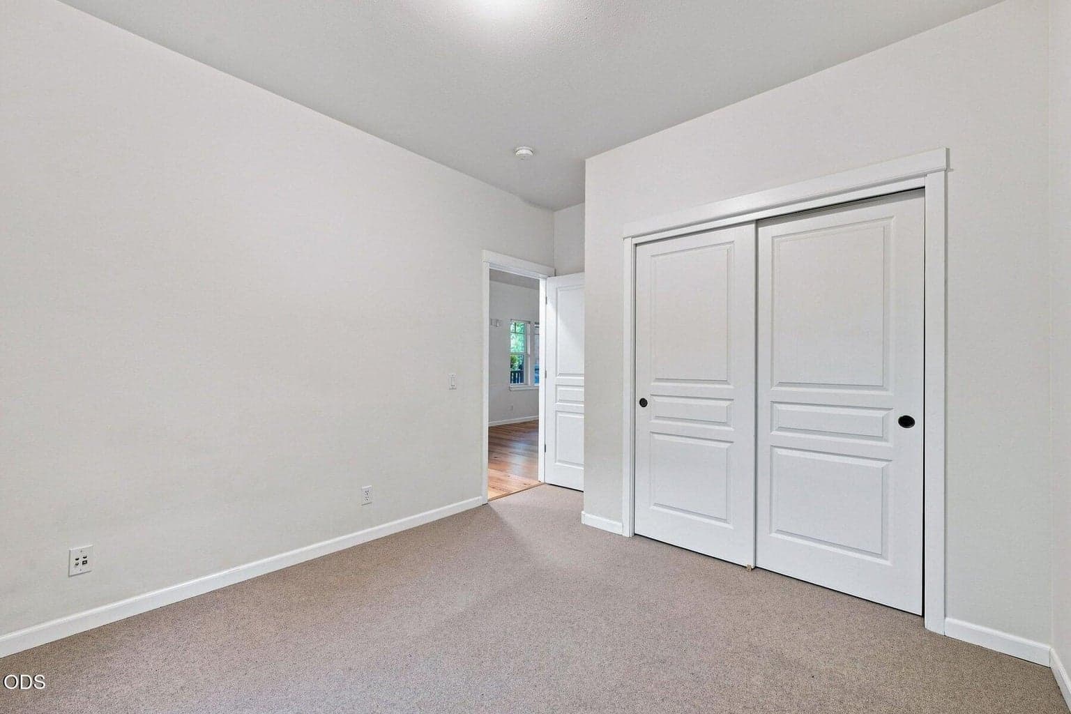 Photo of 1235 NW Fort Clatsop Street 35 of 59