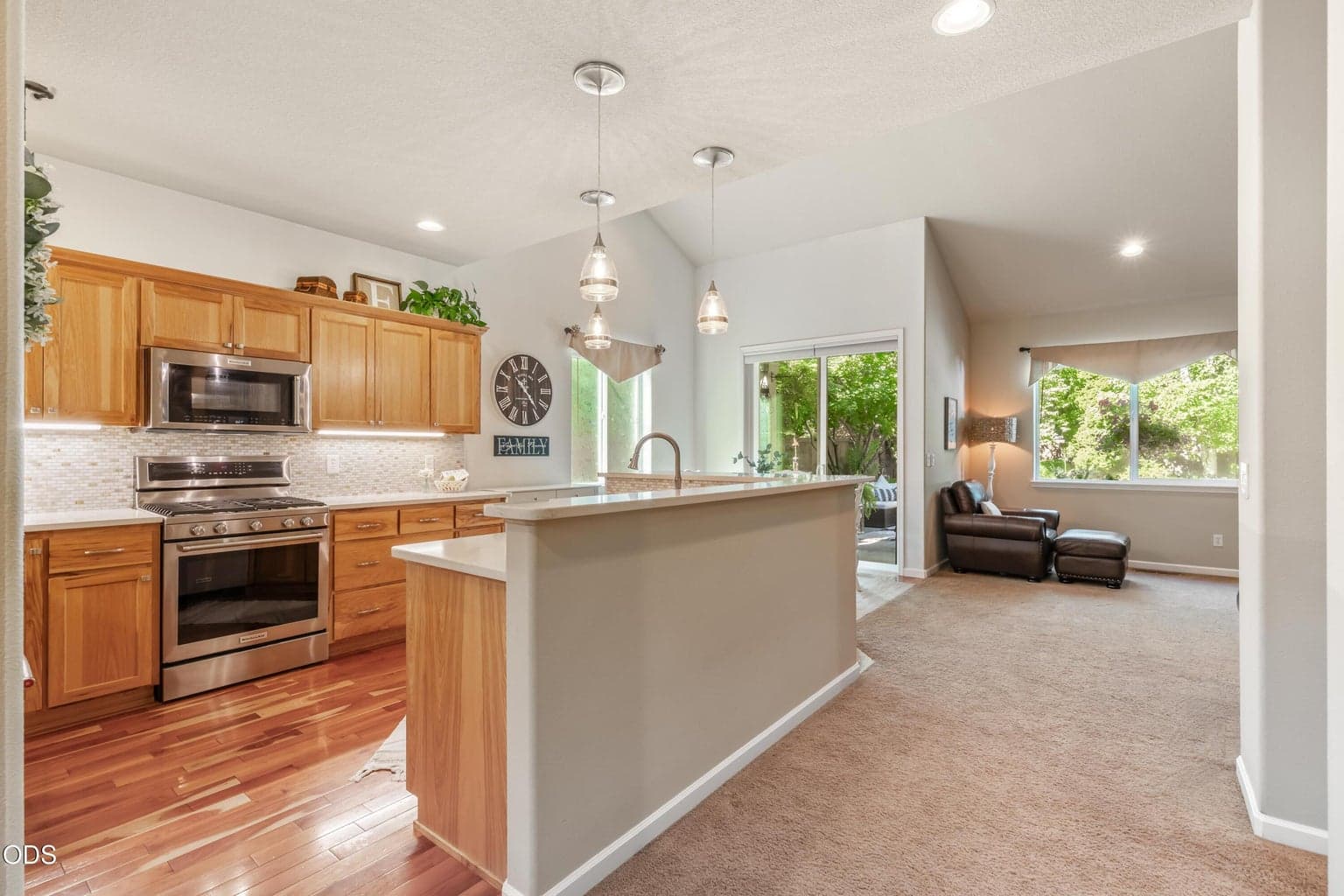 Photo of 61131 Lodgepole Drive 3 of 40