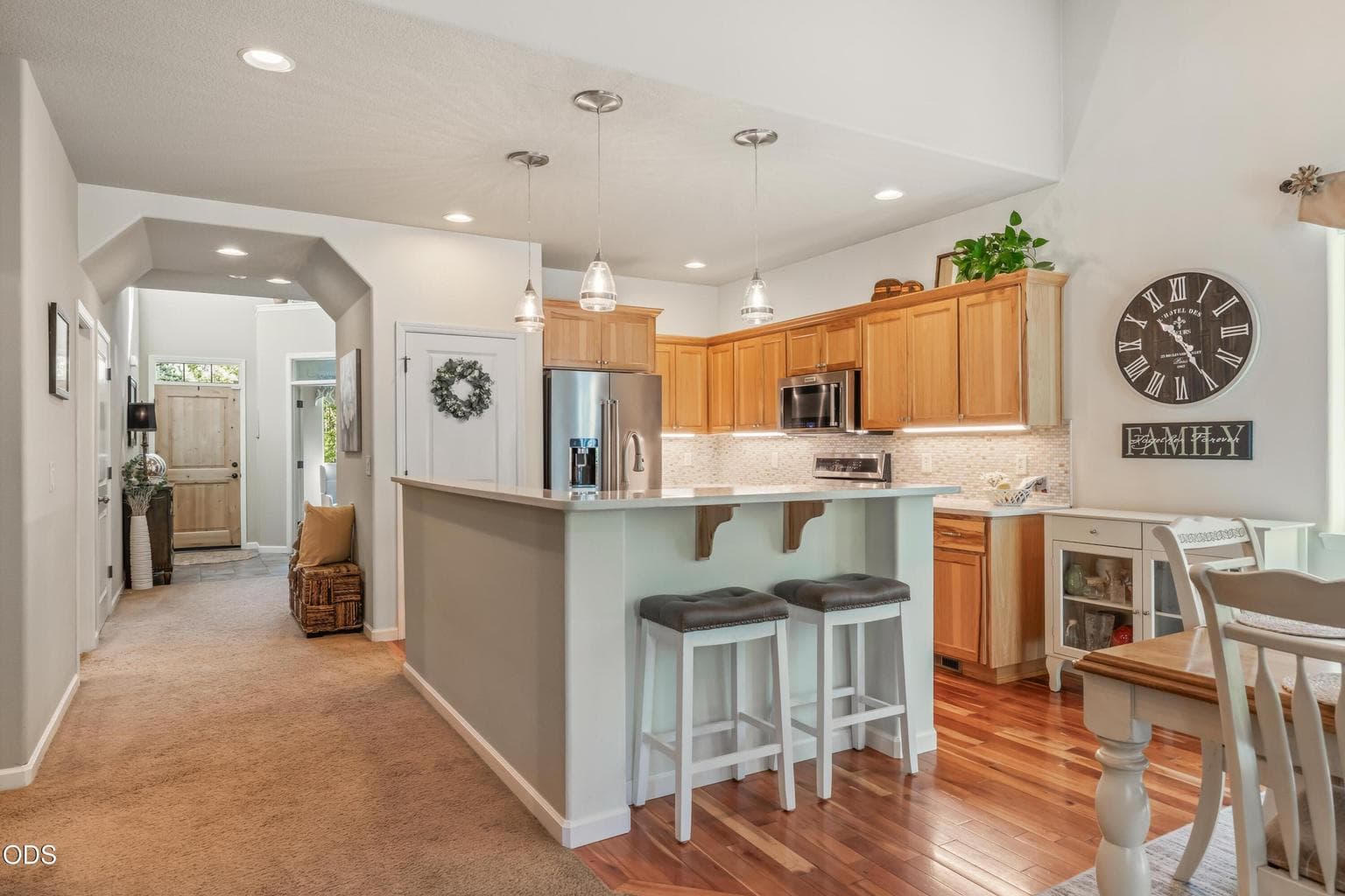 Photo of 61131 Lodgepole Drive 6 of 40