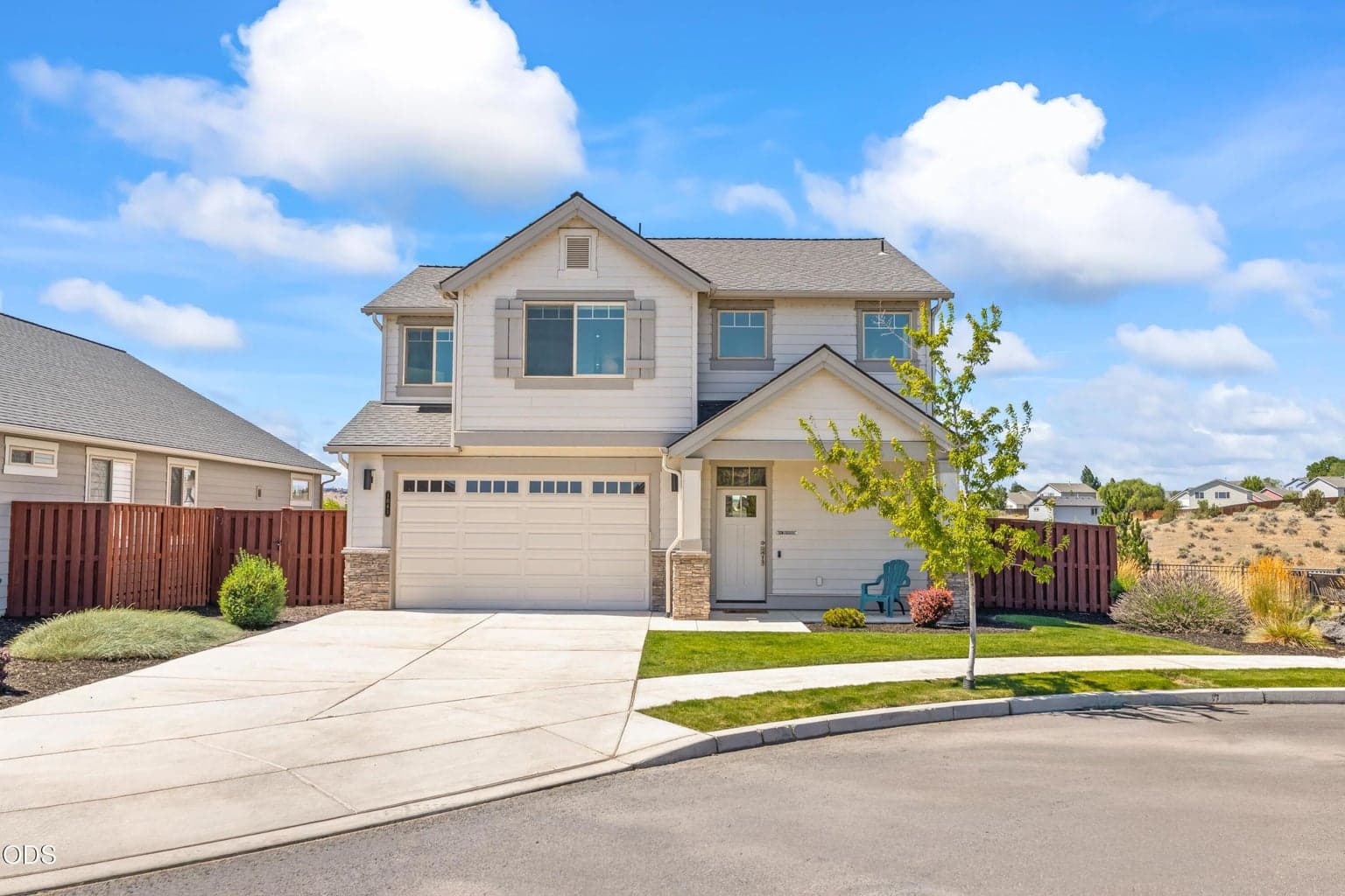 Photo of 1041 Henry Drive 1 of 36