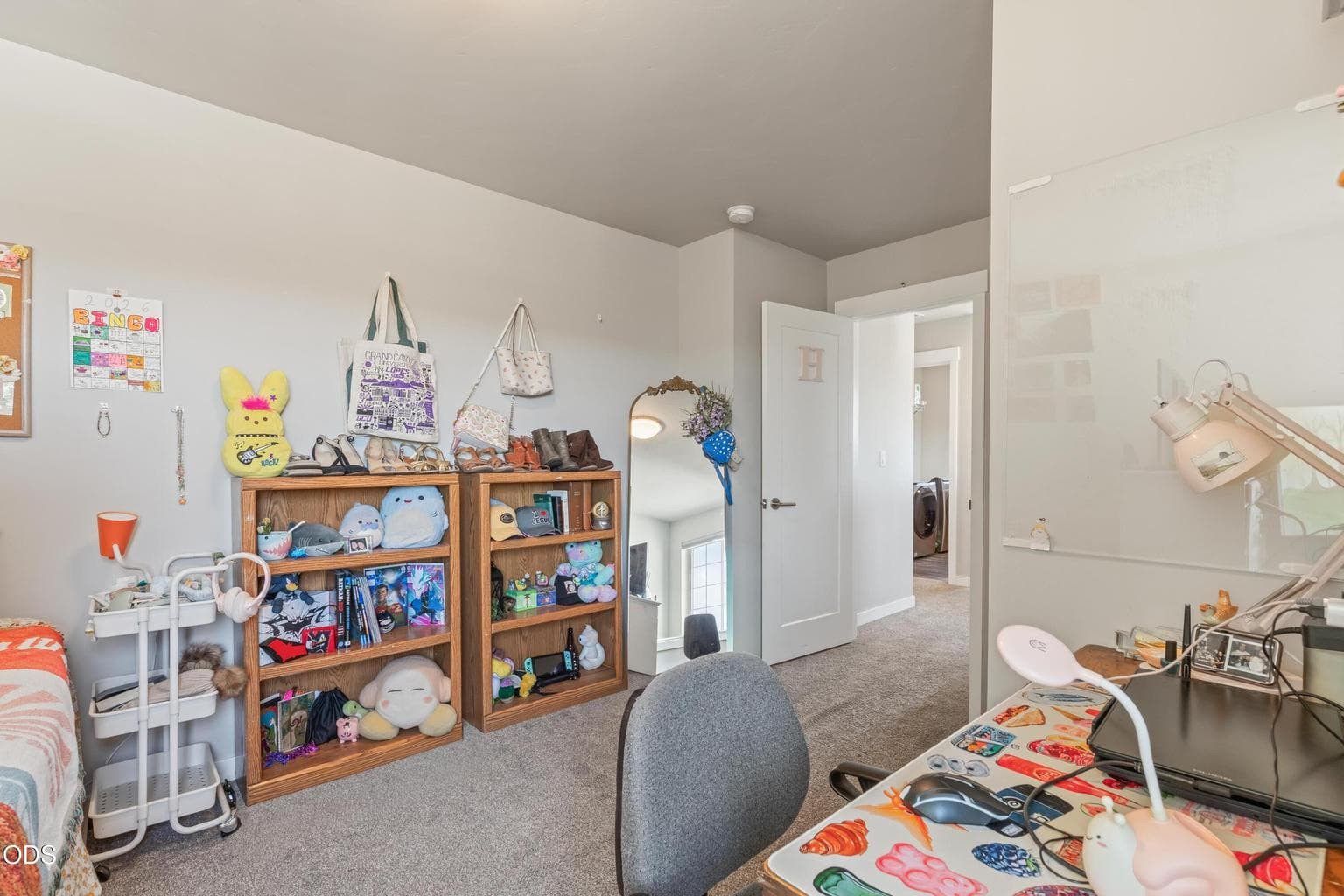 Photo of 1041 NE Henry Drive 16 of 36