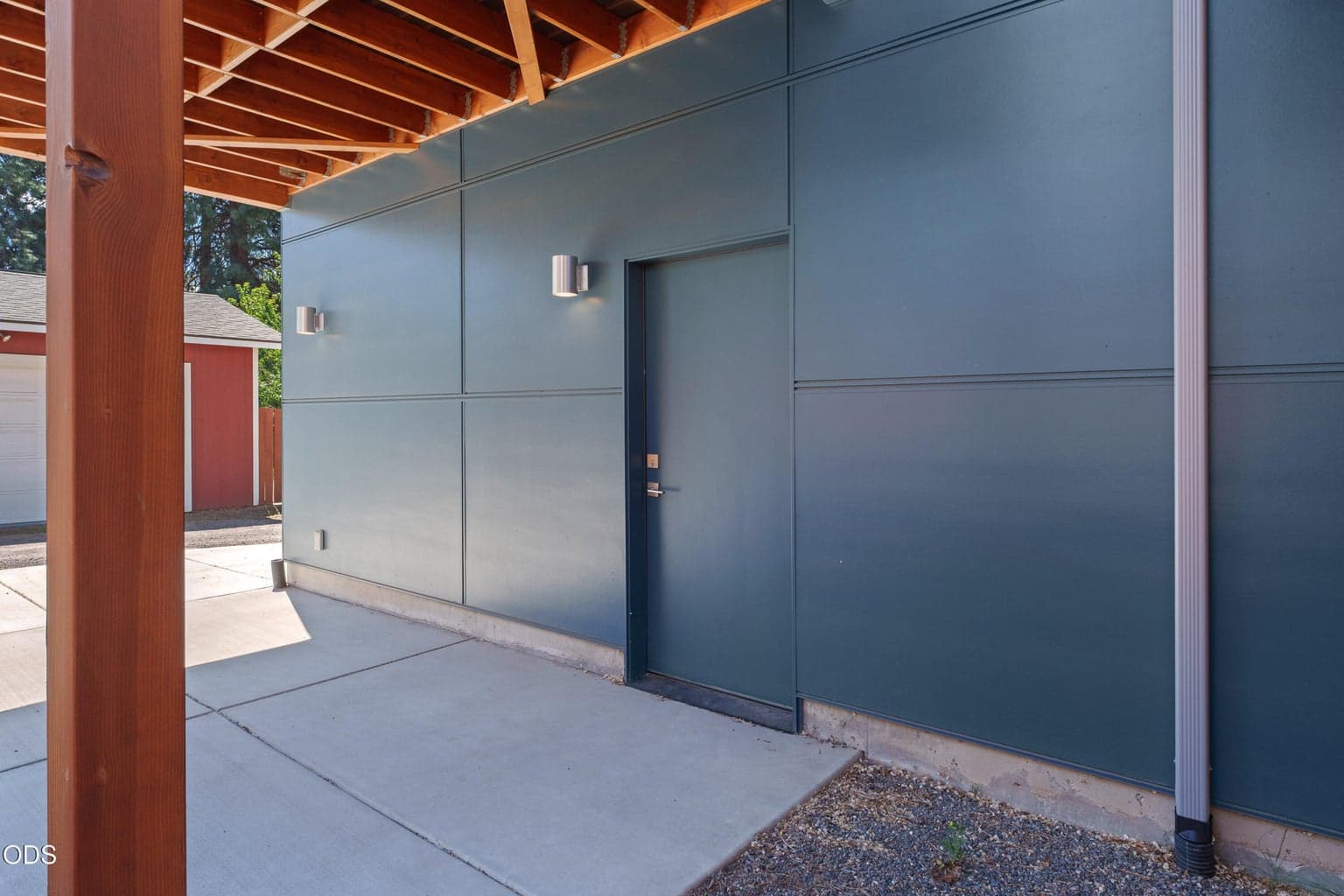 ADU - Side door to garage