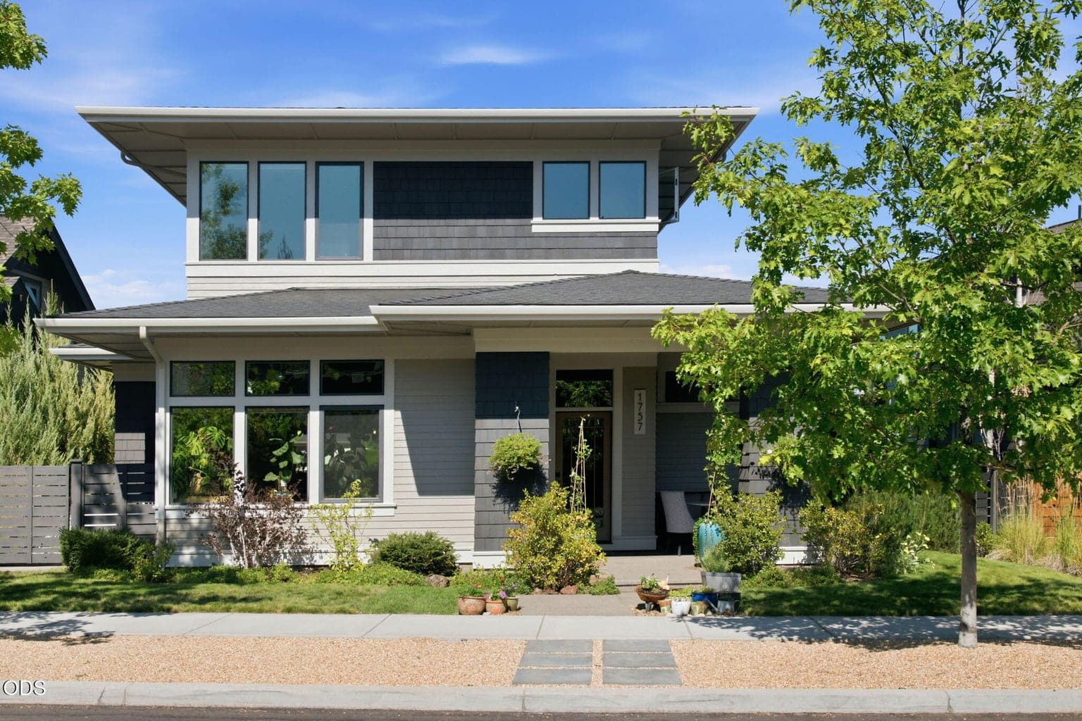 Photo of 1757 Fields Street 1 of 40